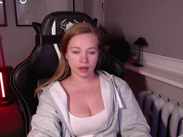 hollyBB