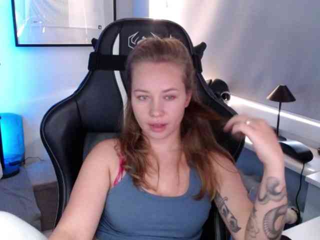 hollyBB