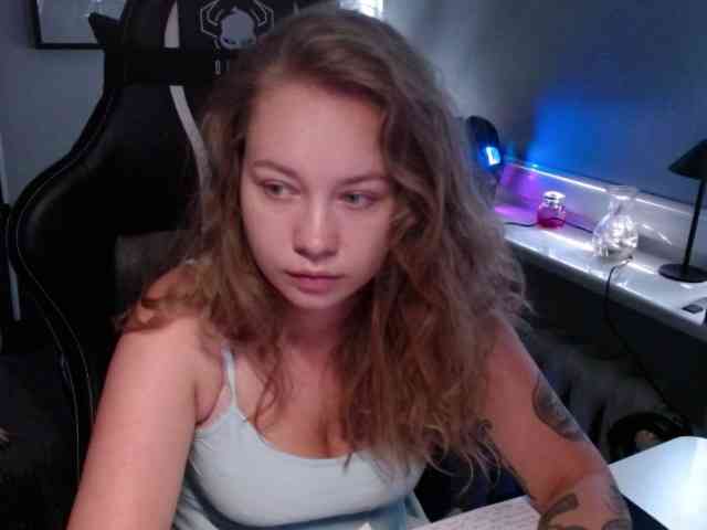 hollyBB
