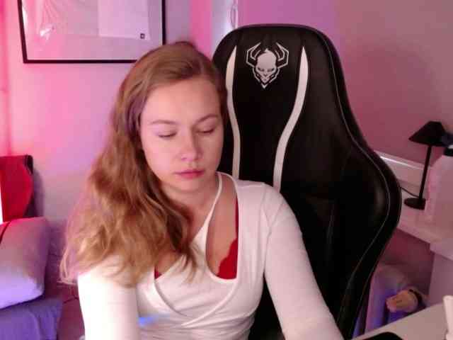 hollyBB