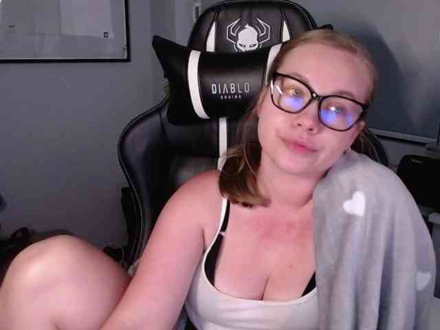hollyBB