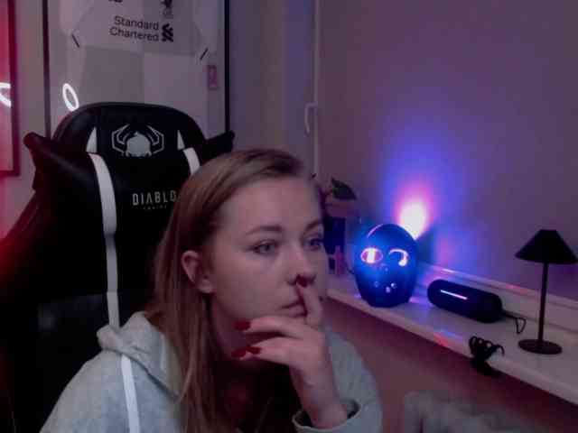 hollyBB