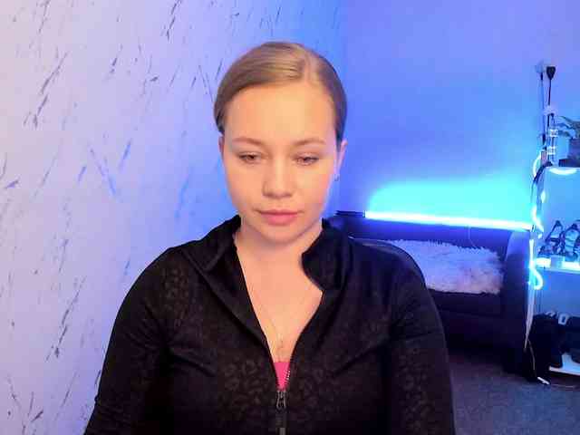 hollyBB webcam