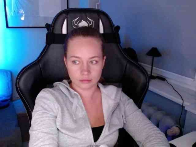 hollyBB