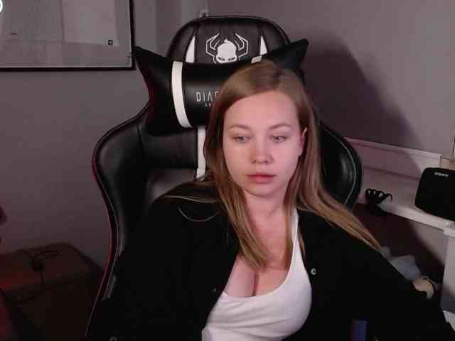 hollyBB