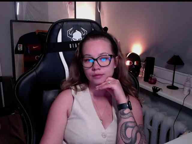 hollyBB