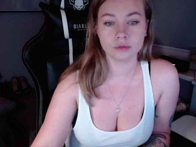 hollyBB