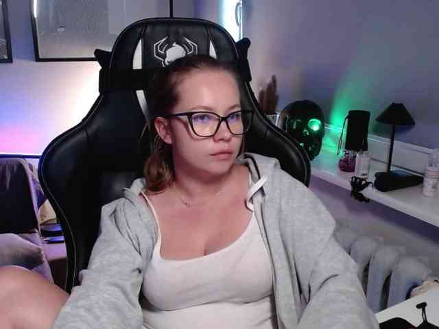 hollyBB