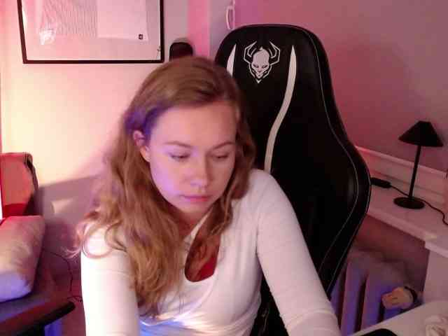 hollyBB