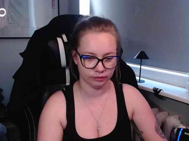 hollyBB webcam
