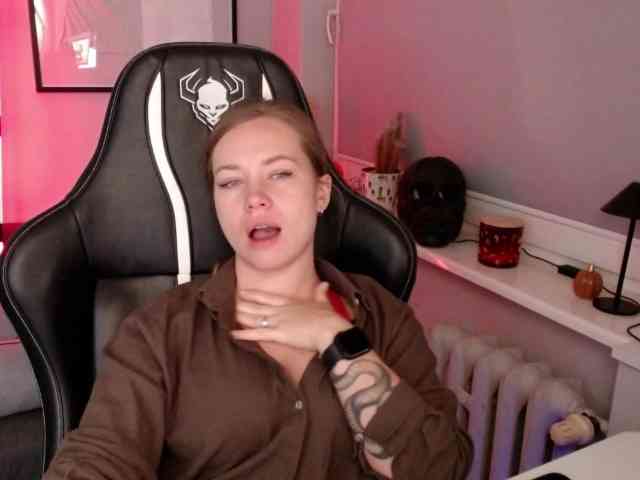 hollyBB