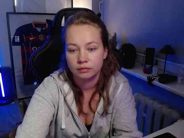 hollyBB webcam