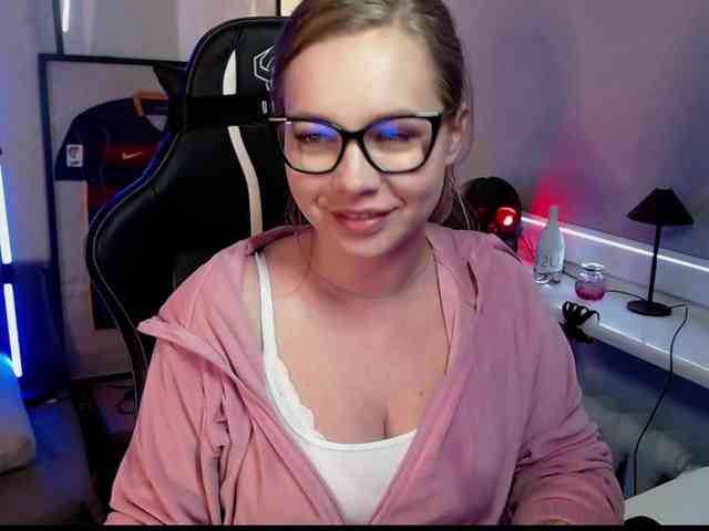 hollyBB
