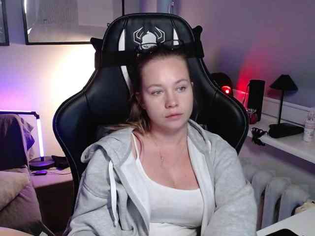 hollyBB