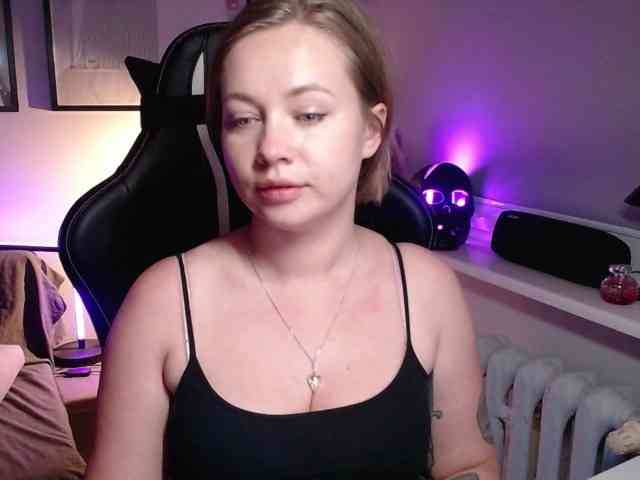 hollyBB
