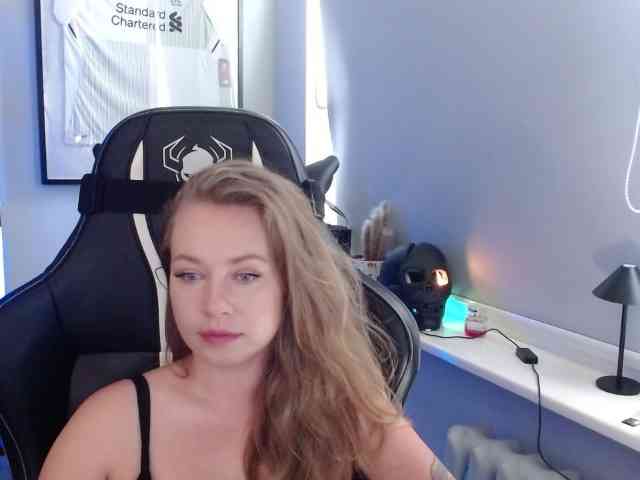 hollyBB