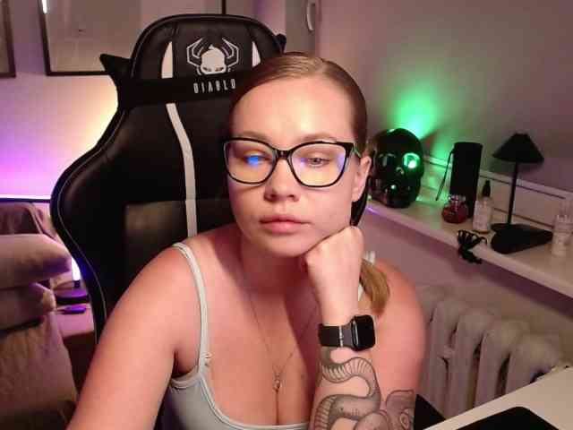 hollyBB