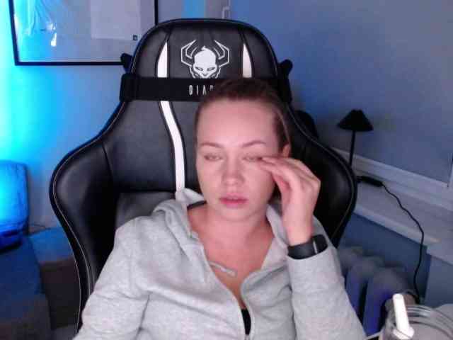 hollyBB