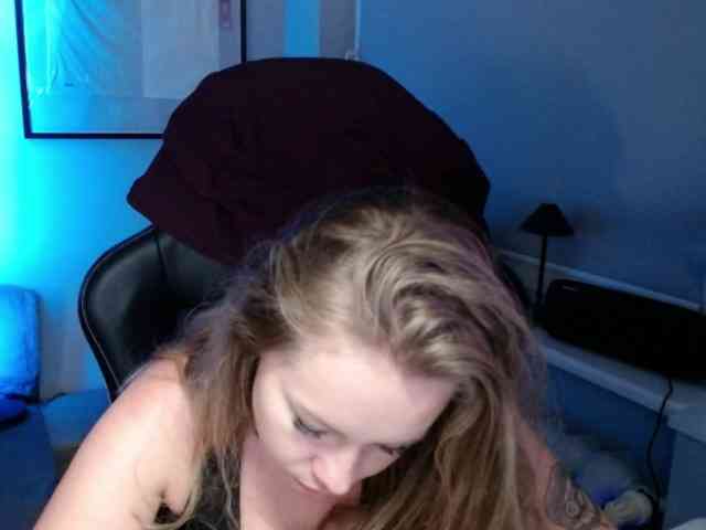 hollyBB