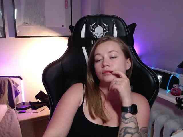 hollyBB