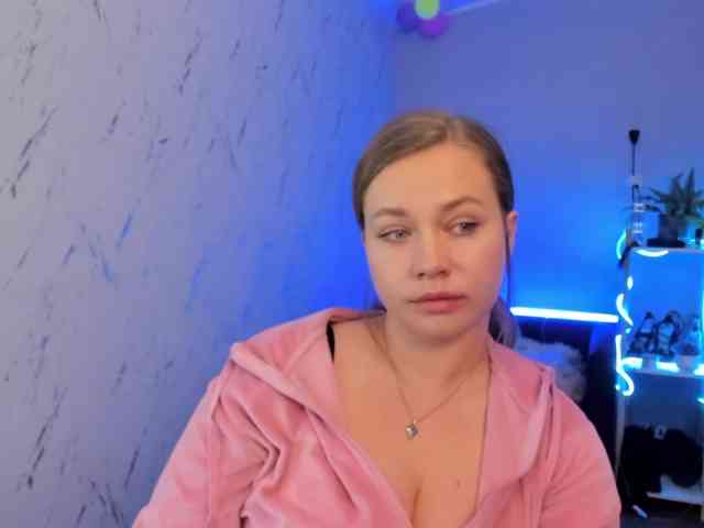 hollyBB webcam