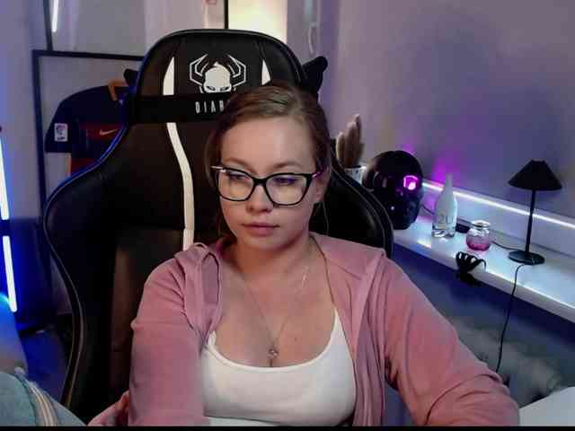 hollyBB