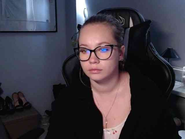 hollyBB webcam