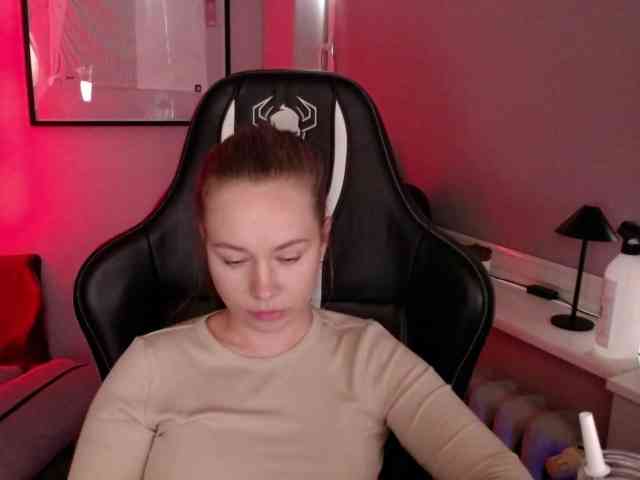 hollyBB webcam
