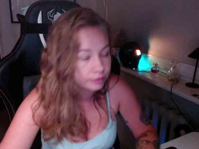 hollyBB Live Webcam on BongaCams