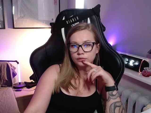 hollyBB