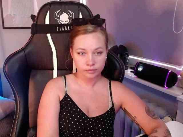 hollyBB