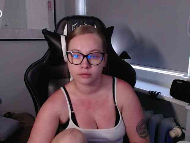hollyBB