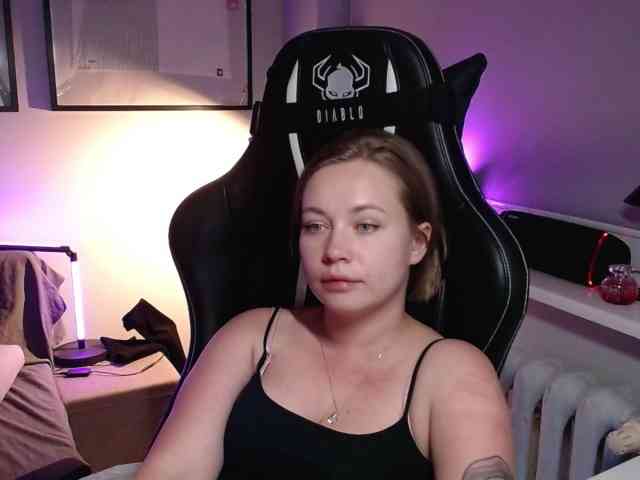 hollyBB