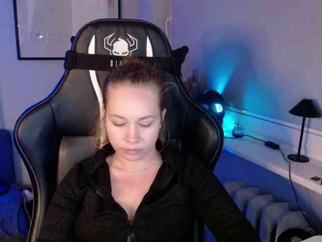 hollyBB