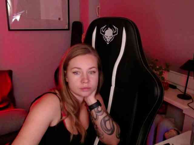 hollyBB