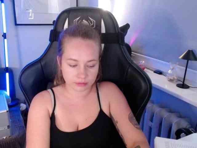 hollyBB