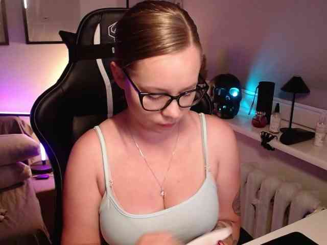 hollyBB