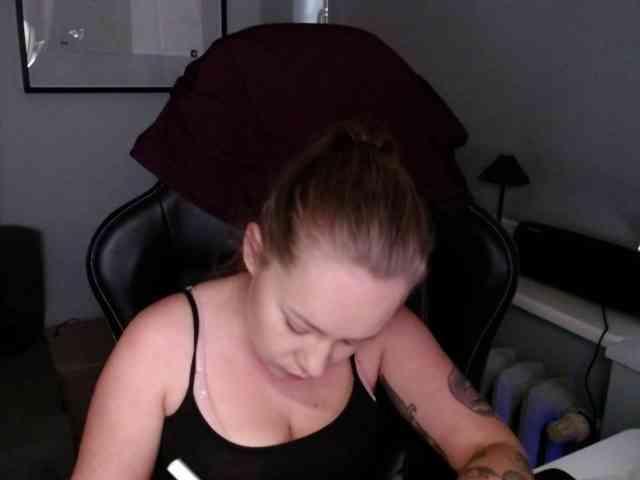 hollyBB