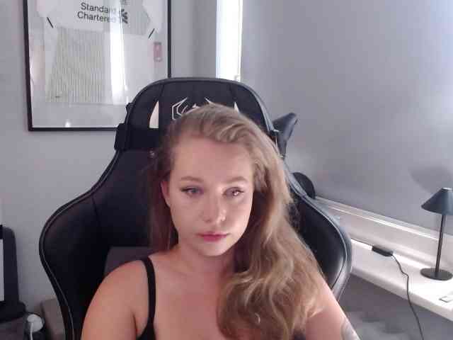 hollyBB