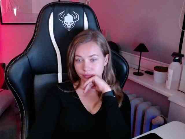 hollyBB