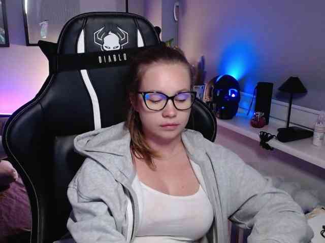 hollyBB
