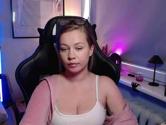 hollyBB