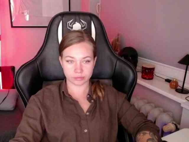 hollyBB