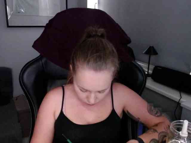 hollyBB