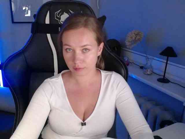 hollyBB