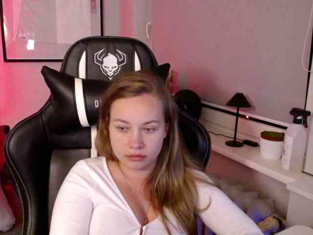 hollyBB
