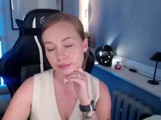 hollyBB