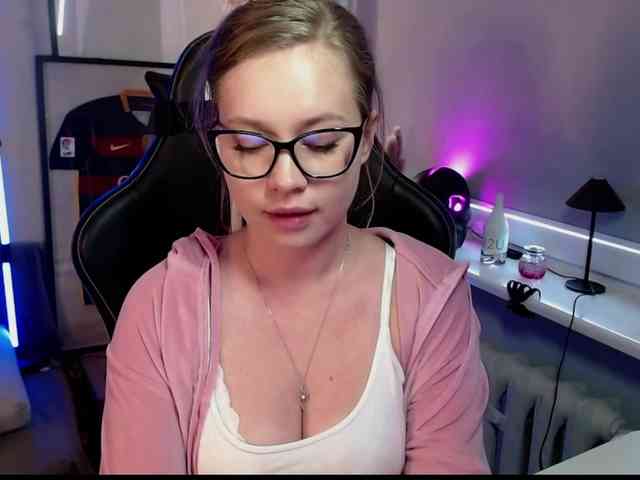 hollyBB