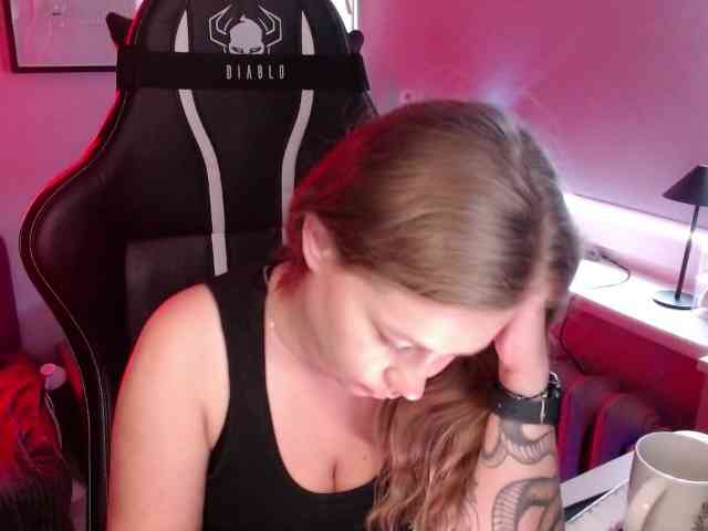 hollyBB