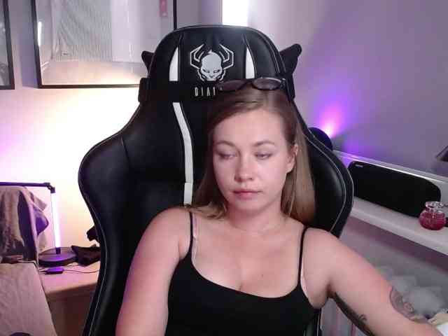 hollyBB